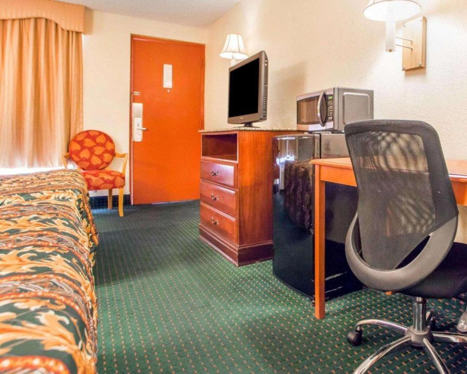 Hotel Rodeway Hwy 73 Mount Laurel