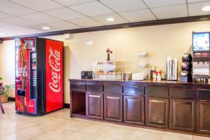Hotel Rodeway Hwy 73 2*