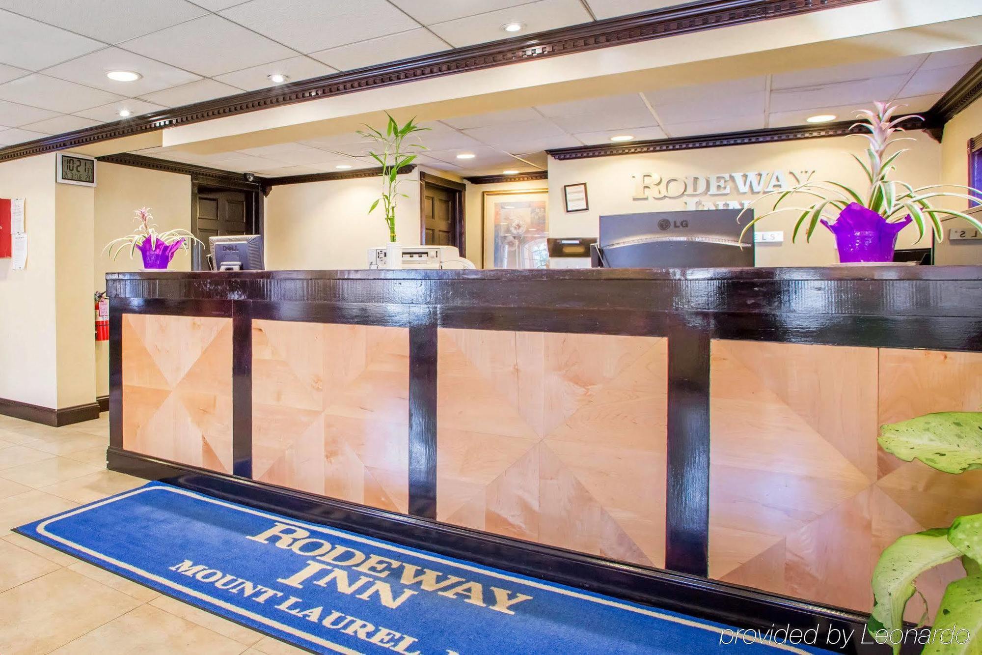 Rodeway Hwy 73 Hotel
